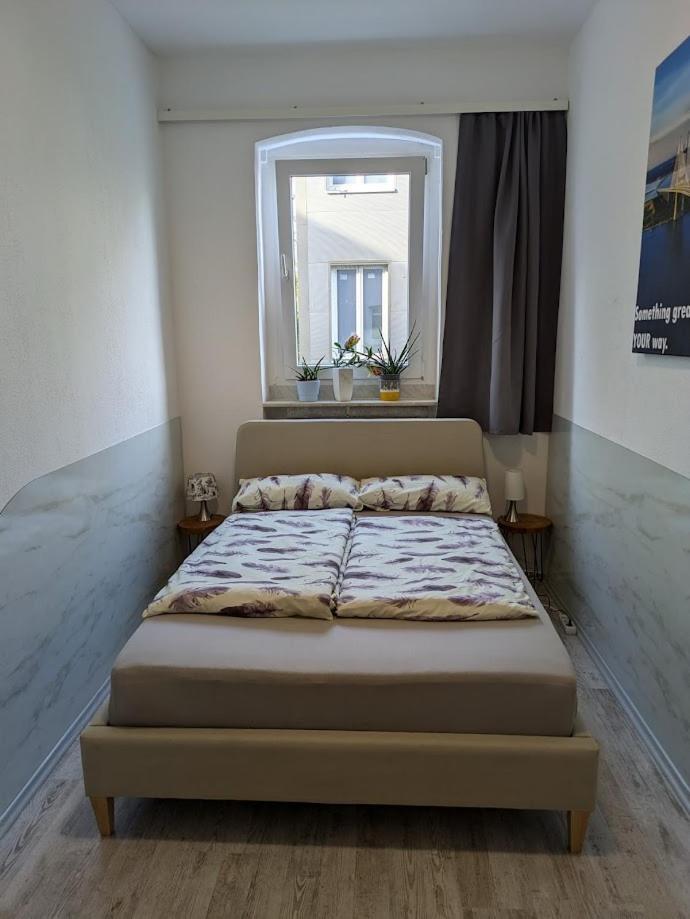 Stylisches 2 Zimmer Apartment Zum Abschalten แอร์ฟวร์ท ภายนอก รูปภาพ